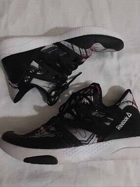 Reebok Men’s Black & White Graphic Athletic Sneakers